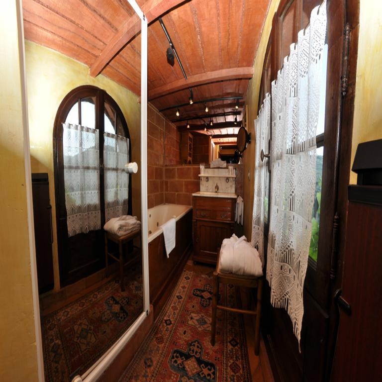 Chateau Hotel La Vignette Haute Auribeau-sur-Siagne Esterno foto