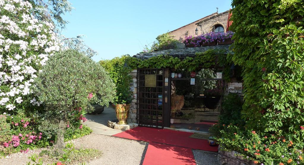 Chateau Hotel La Vignette Haute Auribeau-sur-Siagne Esterno foto