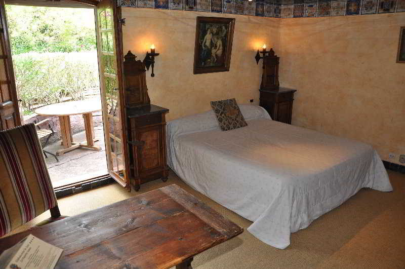 Chateau Hotel La Vignette Haute Auribeau-sur-Siagne Esterno foto